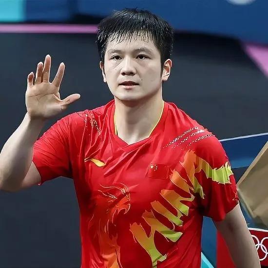 張繼科回應(yīng)是否會邀請樊振東