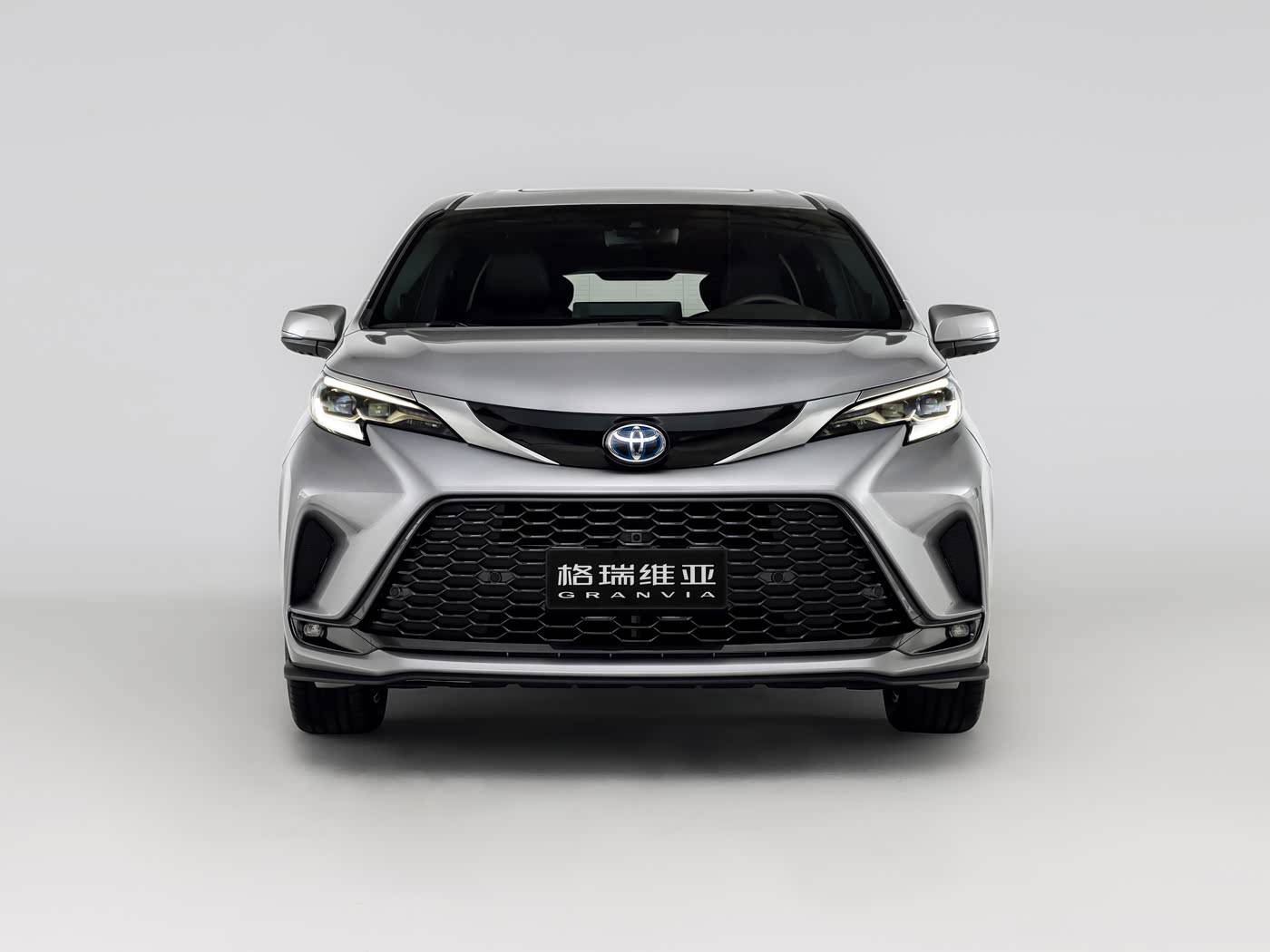 2026款豐田格瑞維亞上市!新增四驅(qū)版,售29.98萬起