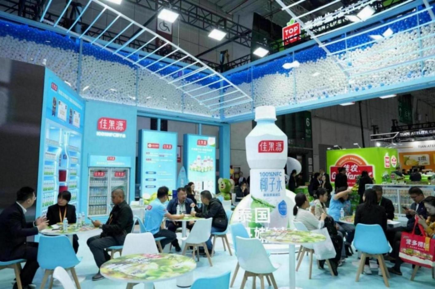 椰界尖子生佳果源凸顯冠軍相,再次以核心產品亮相第八屆進博會