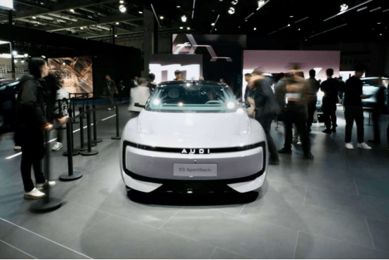 從上汽奧迪A7L到ID. ERA,上汽大眾進博會演繹“韌性發展”樣本