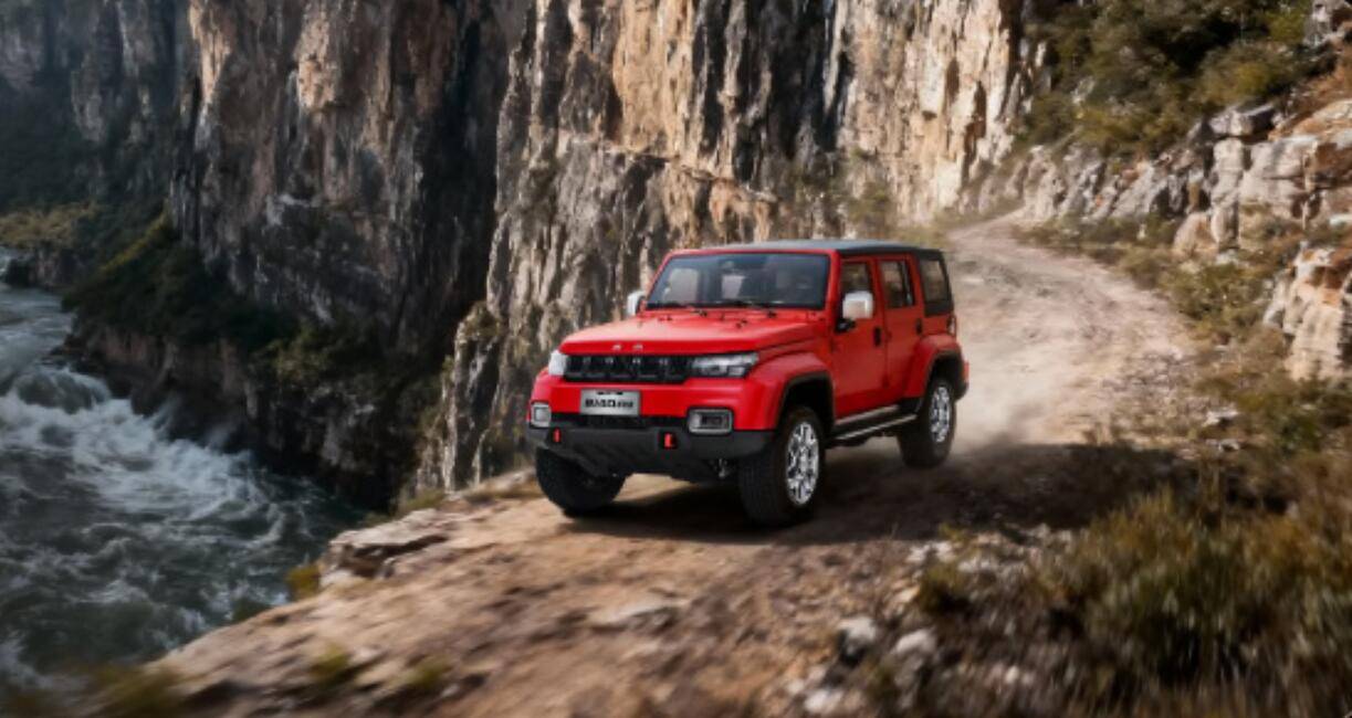 想買硬派越野的看過來 三款新車來襲 北京越野BJ40探險家領(lǐng)銜