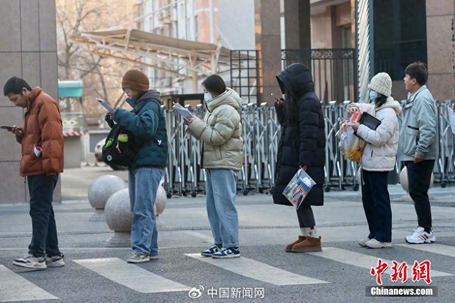 年齡放寬后的首次國考30日將開考,大齡考生:難的不只是做題