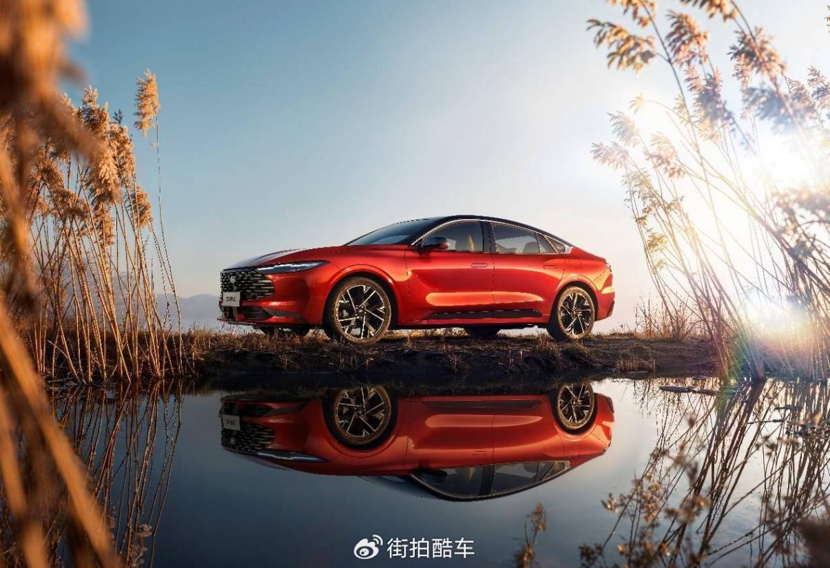 頂配售價(jià)19.98萬元,福特新蒙迪歐拉高同級(jí)性能標(biāo)準(zhǔn)